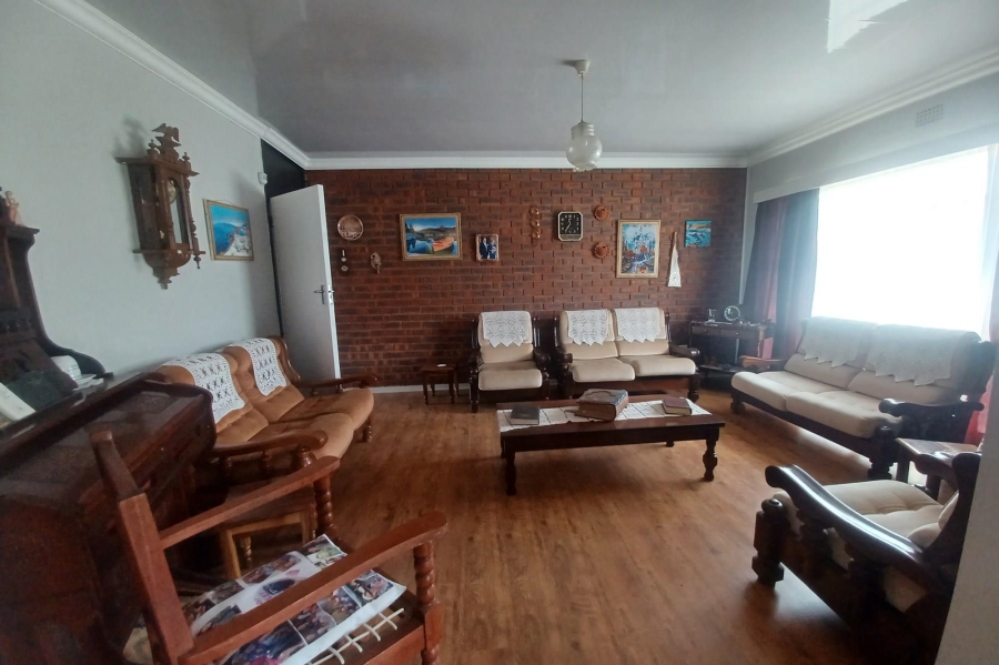 4 Bedroom Property for Sale in Riebeeckstad Free State